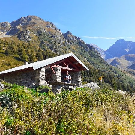 Le Refuge Du Poete Saint-François-de-Sales Exterior foto